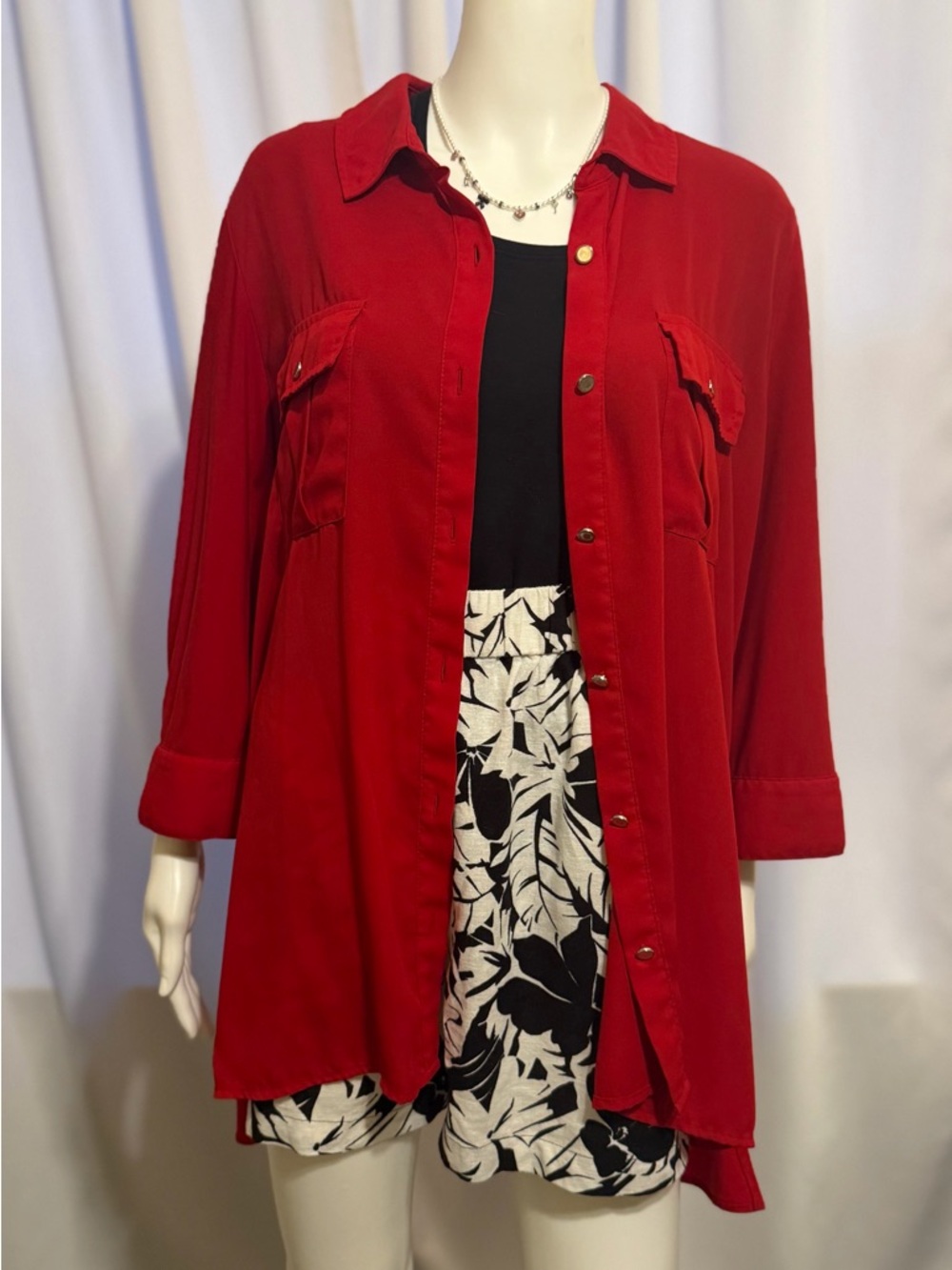 Slim Factor by Investments Red Button Up Tunic Shirt Blouse Large L Roll Tab - Picture 2 of 6